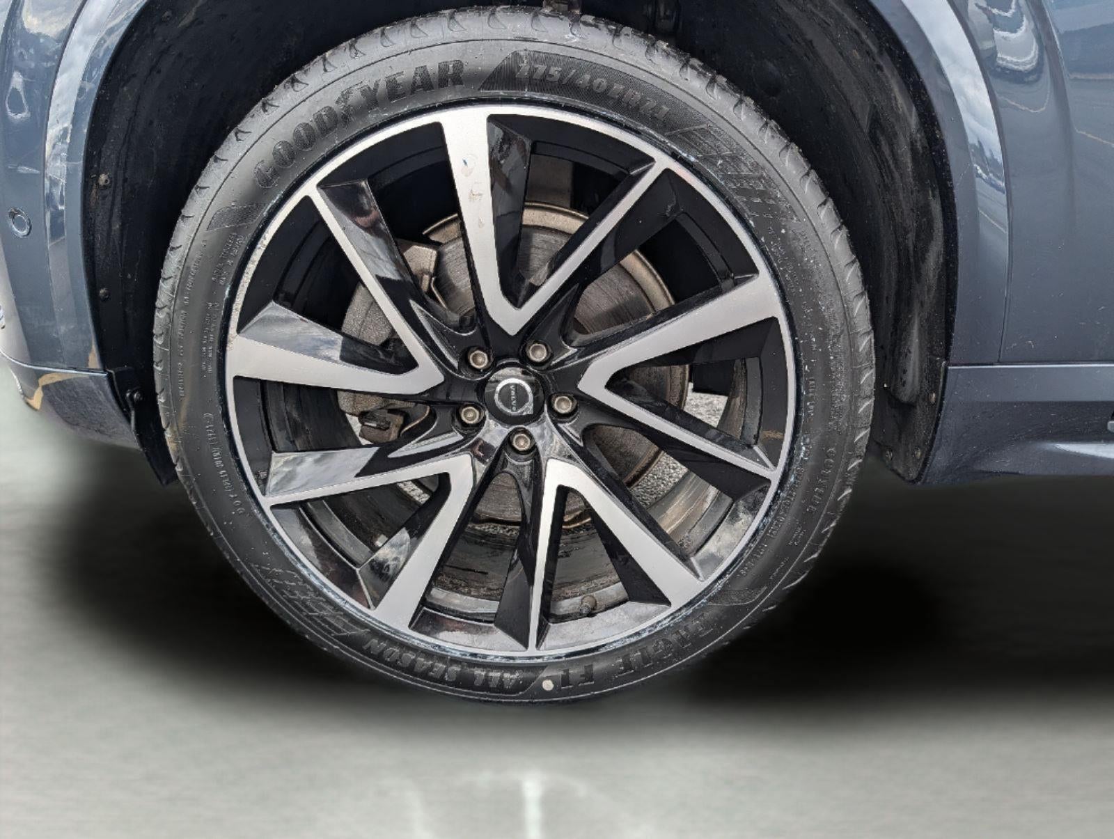 2023 Volvo XC90 Plus