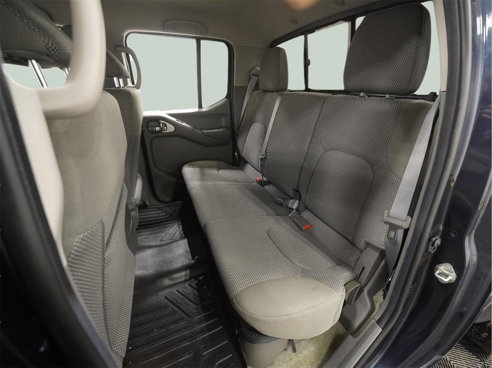 2017 Nissan Frontier SV V6