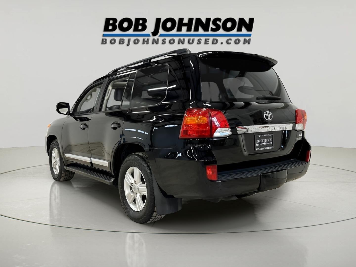 2013 Toyota Land Cruiser V8