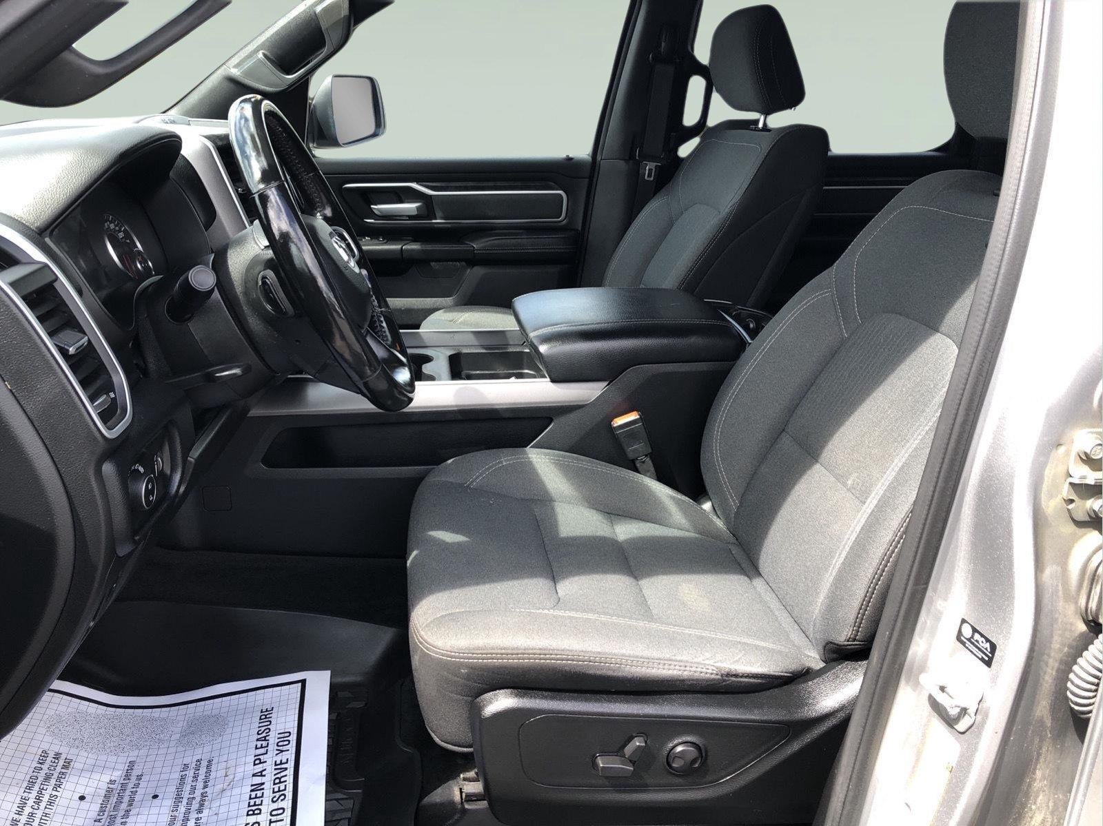 2022 RAM 1500 Big Horn Crew Cab 4x4 5'7" Box