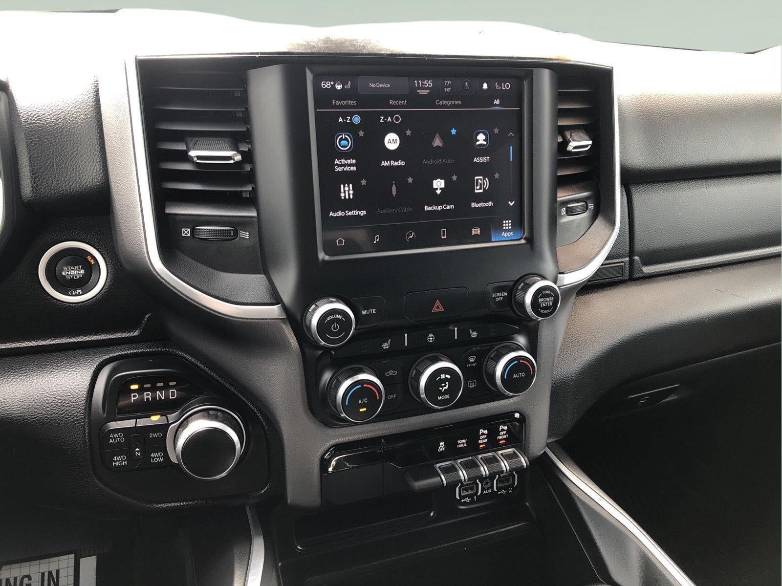 2022 RAM 1500 Big Horn Crew Cab 4x4 5'7" Box