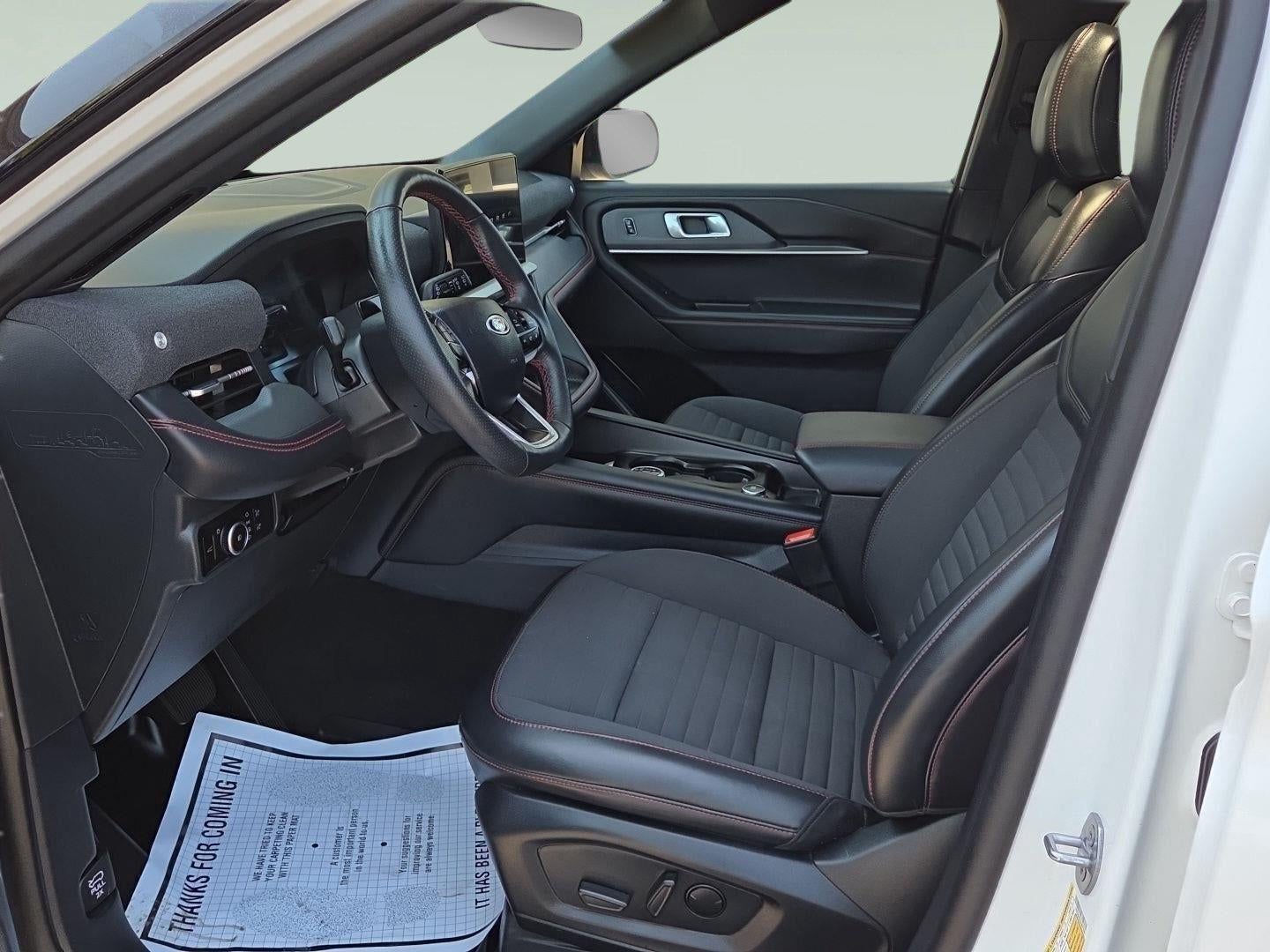 2025 Ford Explorer ST-Line
