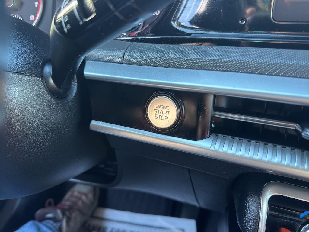 2023 Kia K5 GT-Line