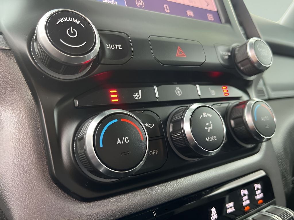 2023 RAM 1500 Big Horn/Lone Star 3.0 DIESEL