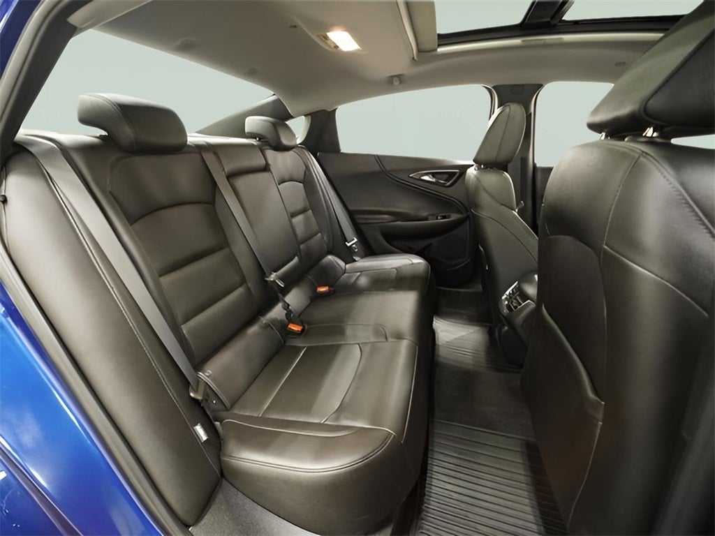 2019 Chevrolet Malibu LT w/ Leather & Sunroof *CarBravo Certified*