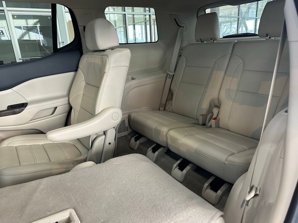 2023 GMC Acadia Denali Ultimate Package