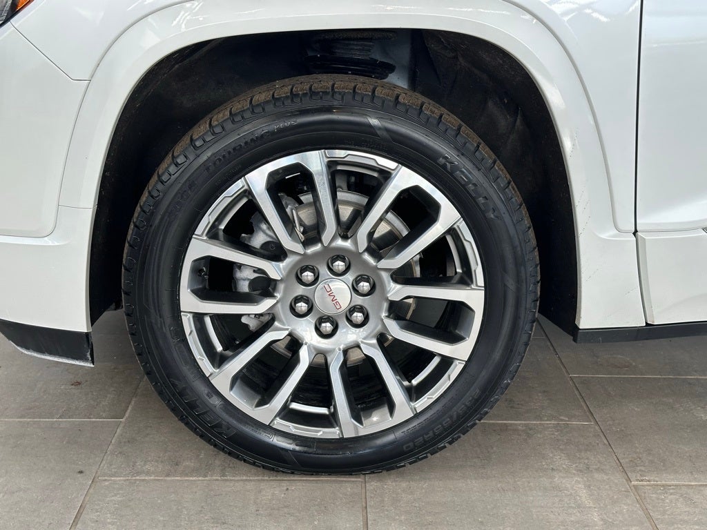 2023 GMC Acadia Denali Ultimate Package