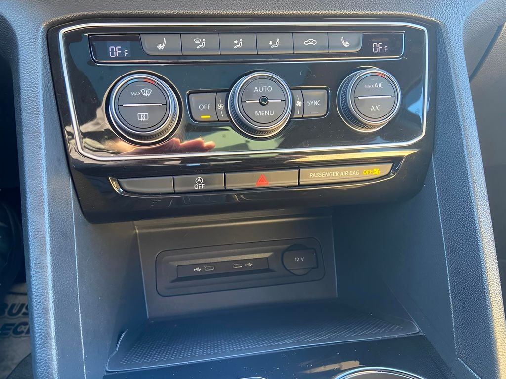 2021 Volkswagen Atlas Cross Sport 3.6L V6 SEL R-Line