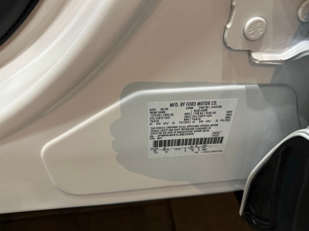 2020 Ford Edge Titanium