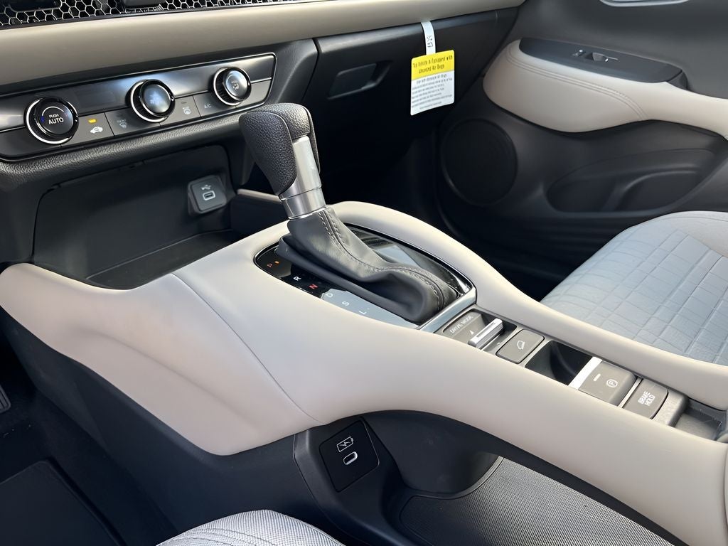 2025 Honda HR-V LX