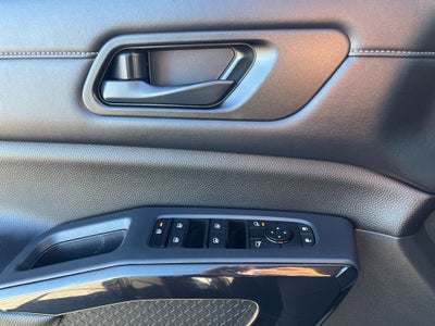 2024 Nissan Pathfinder SV BLACK APPERANCE PACKAGE