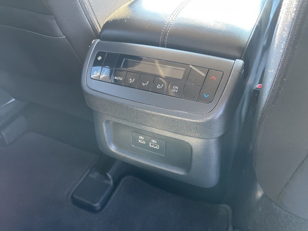 2024 Nissan Pathfinder SV BLACK APPERANCE PACKAGE