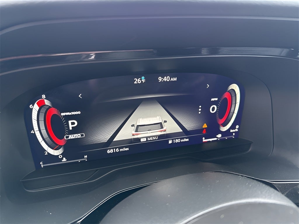 2025 Nissan Pathfinder Platinum