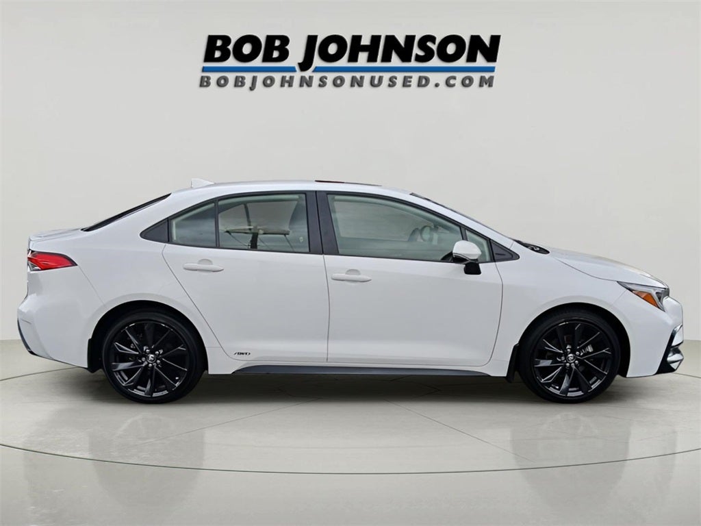 2024 Toyota Corolla Hybrid SE