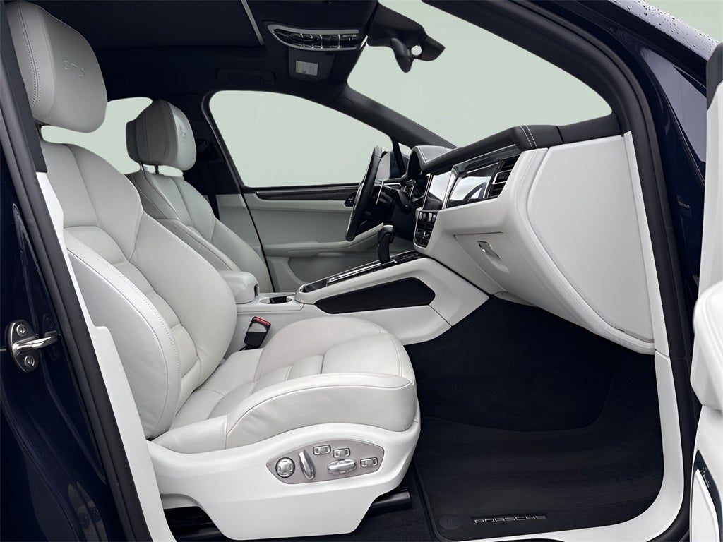 2023 Porsche Macan GTS