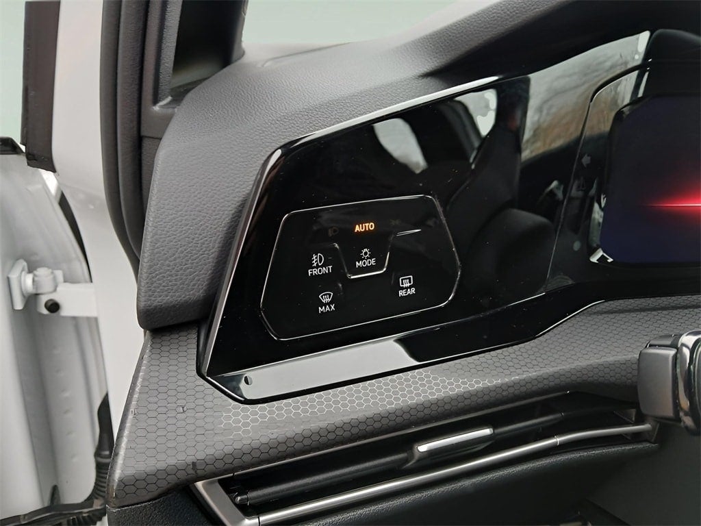 2024 Volkswagen Golf GTI 2.0T S