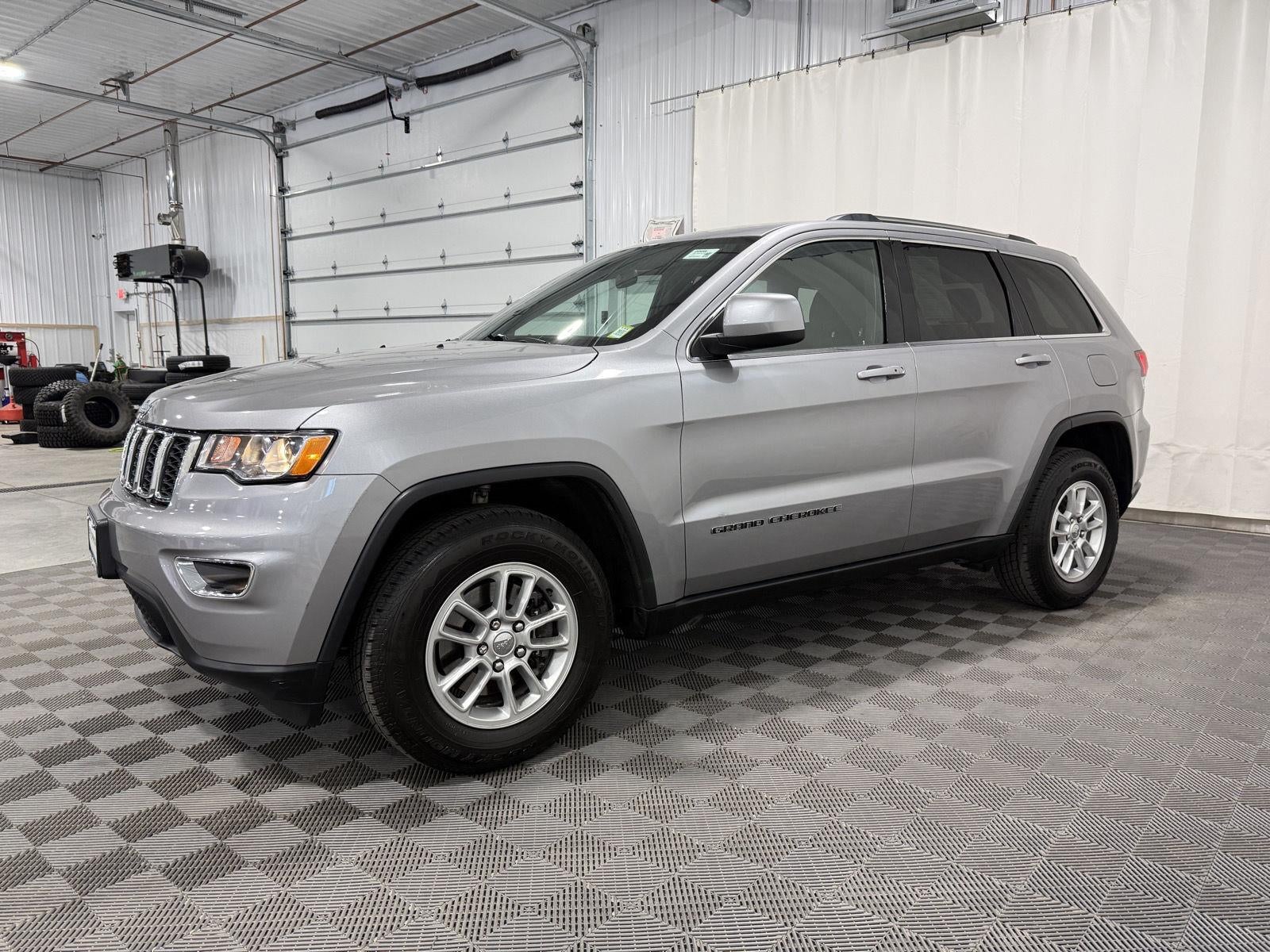 2020 Jeep Grand Cherokee Laredo E 4x2