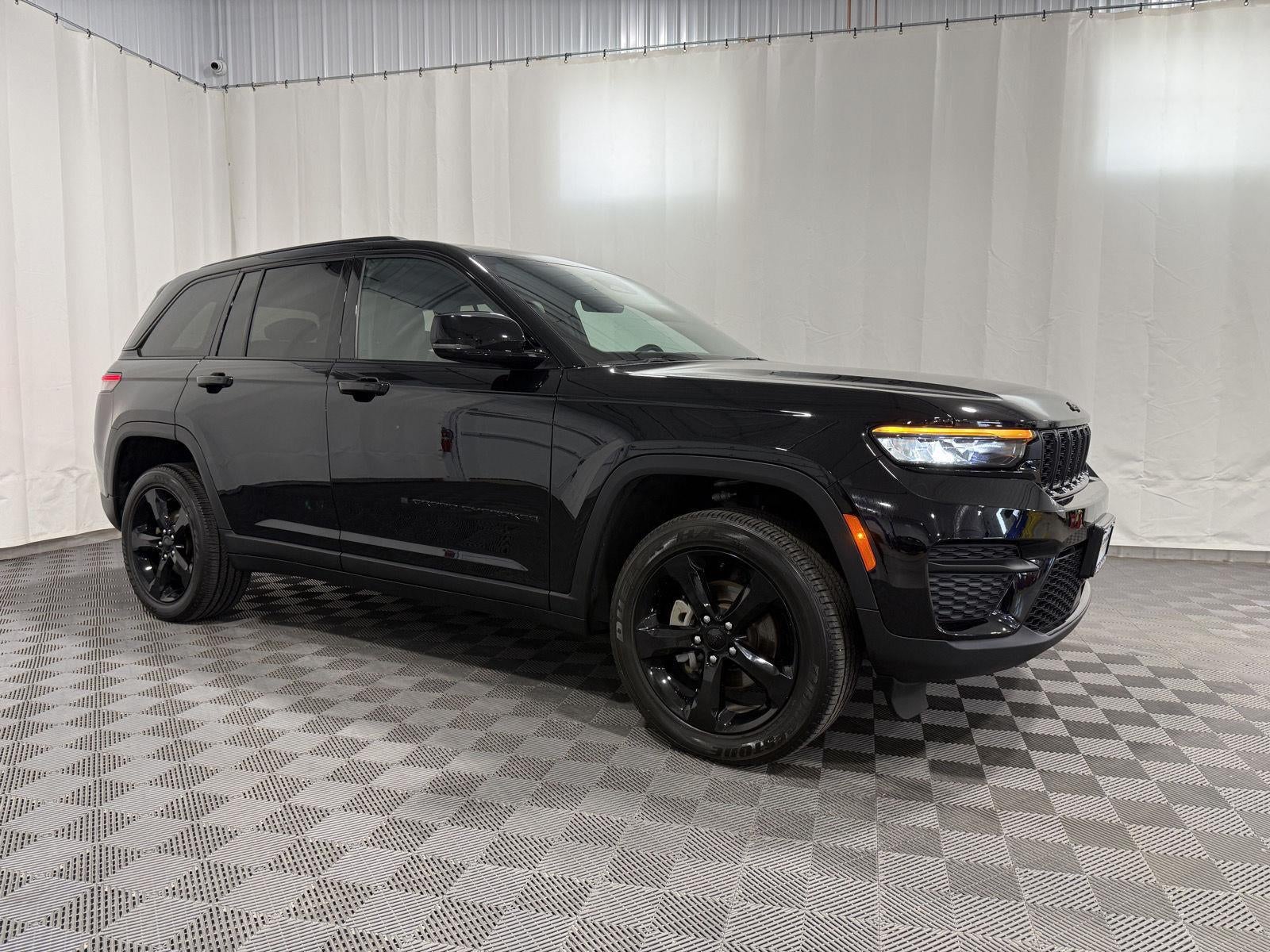 2025 Jeep Grand Cherokee Altitude X 4x4