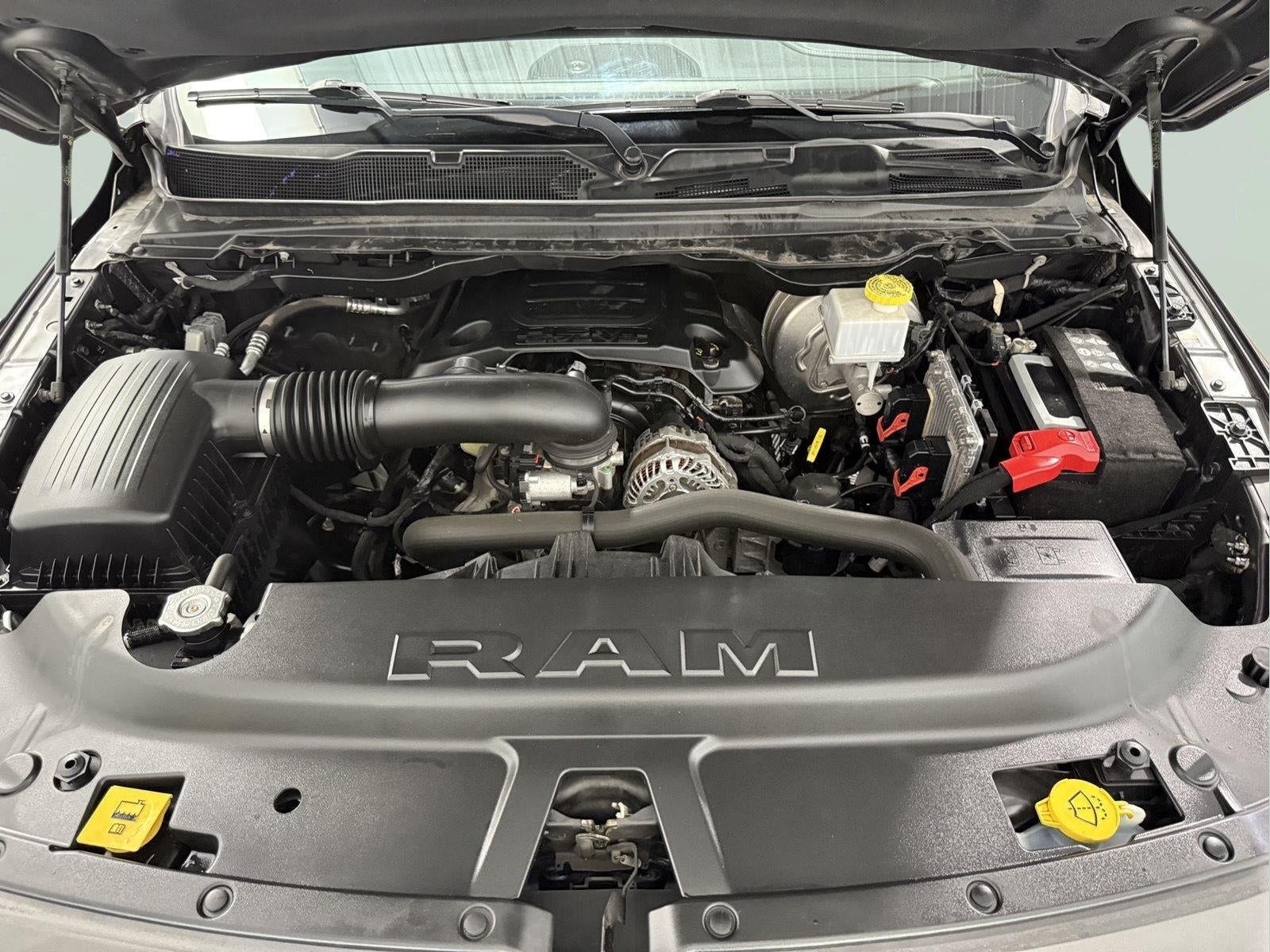 2022 RAM 1500 Laramie Crew Cab 4x4 5'7' Box