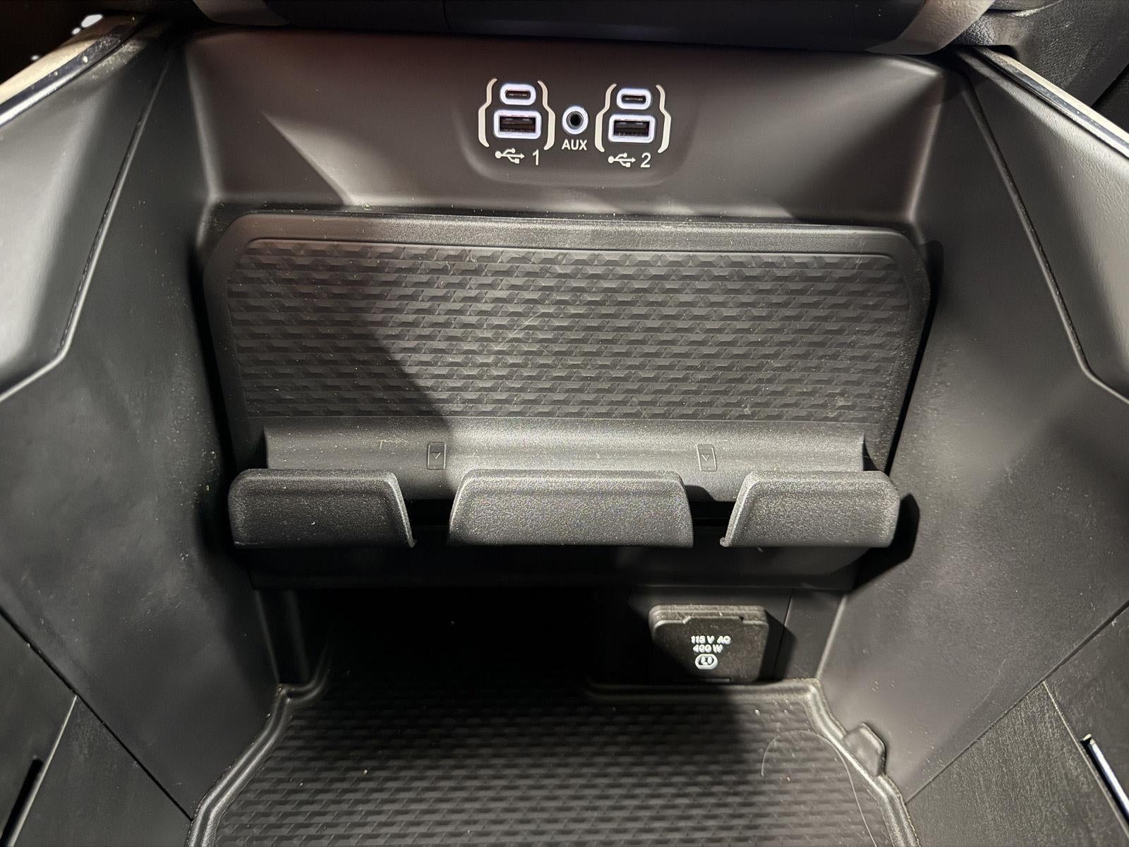 2021 RAM 1500 Laramie Crew Cab 4x4 6'4' Box