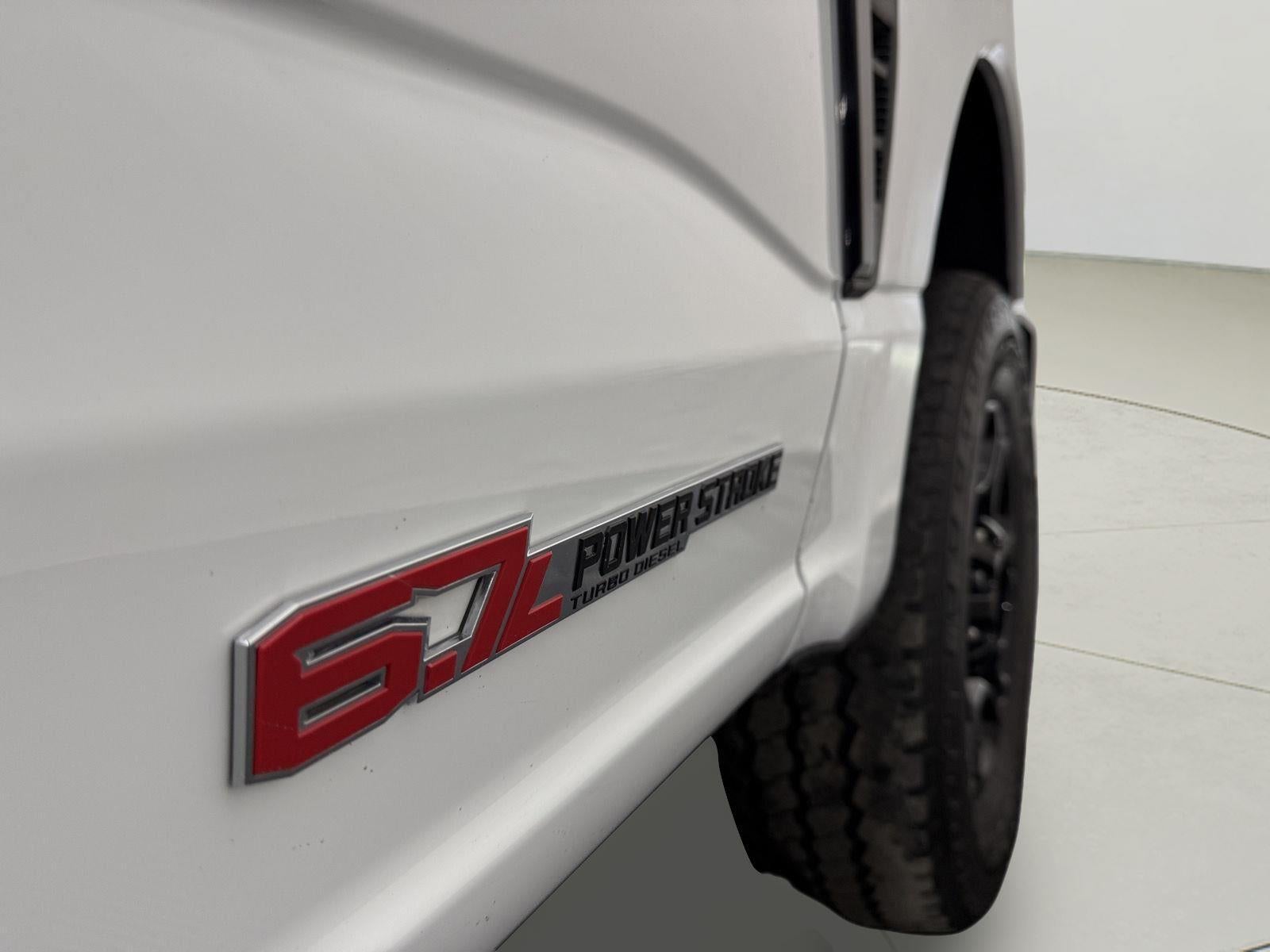 2023 Ford F-350 XLT