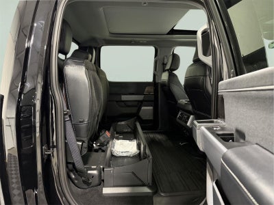 2023 Ford Super Duty F-450 DRW LARIAT