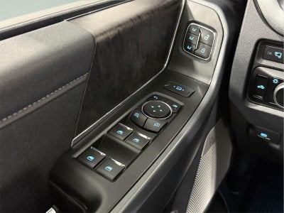 2023 Ford Super Duty F-450 DRW LARIAT