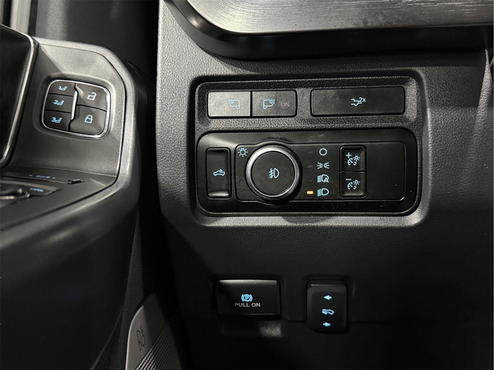 2023 Ford Super Duty F-450 DRW LARIAT