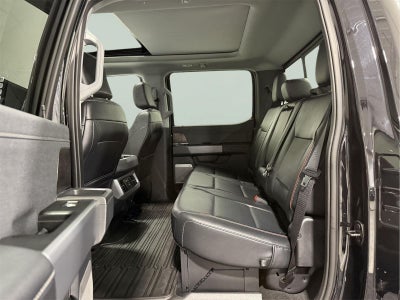 2023 Ford Super Duty F-450 DRW LARIAT