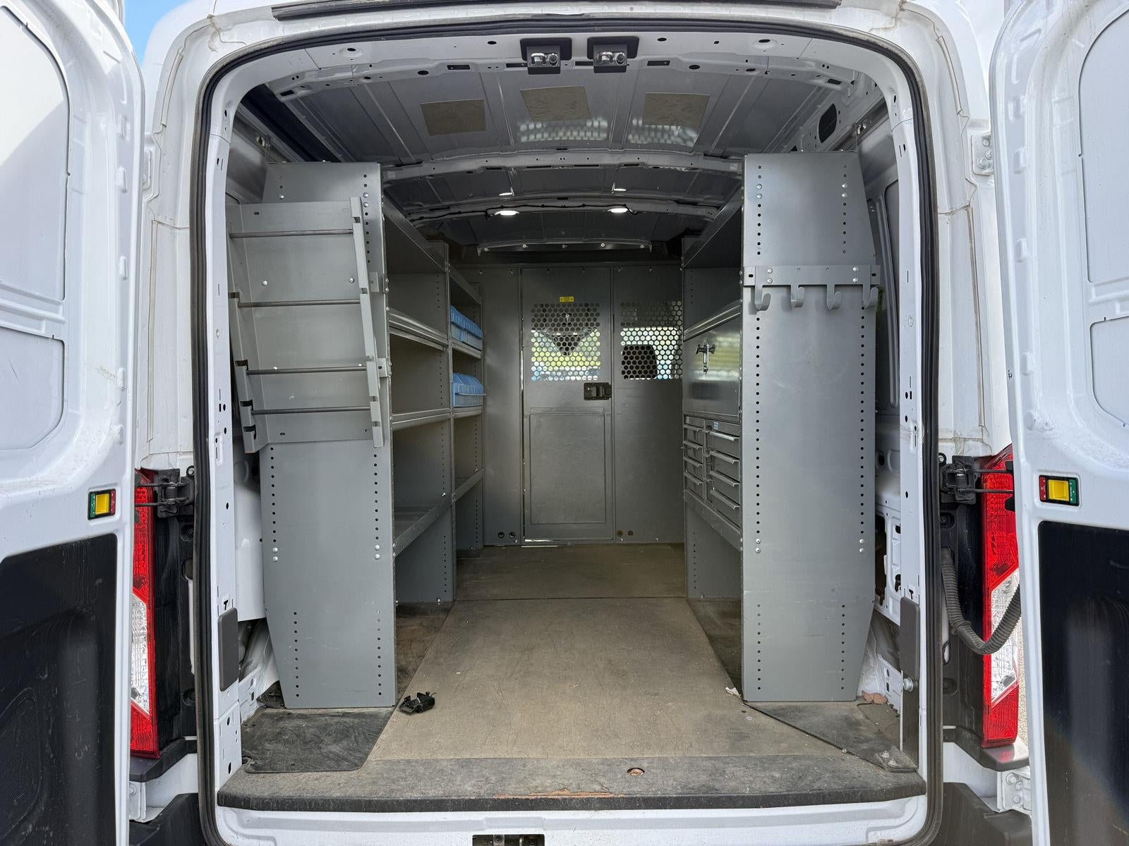 2022 Ford E-Transit-350 Cargo Van T-350 130' Med Rf 9500 GVWR RWD