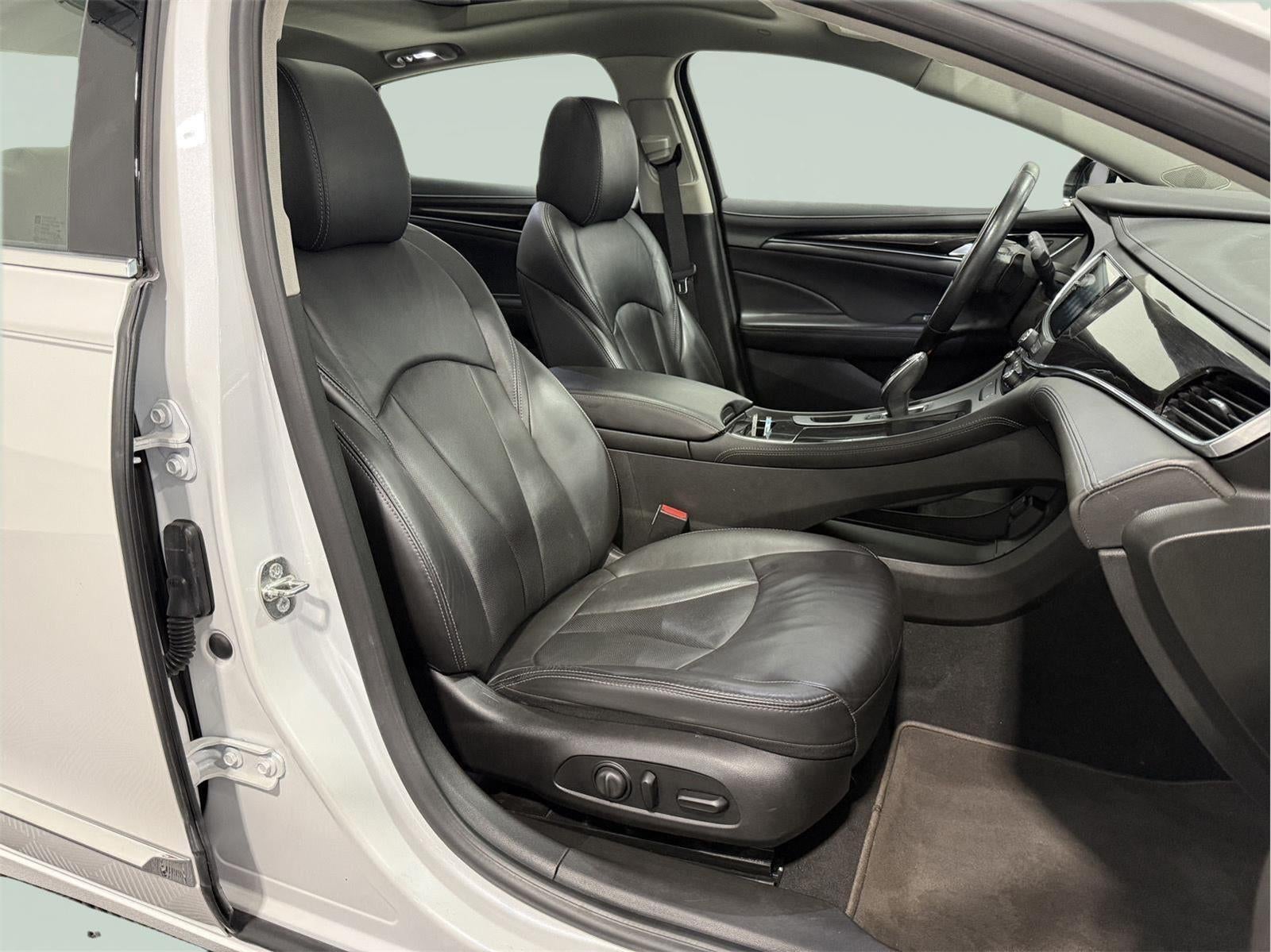 2017 Buick LaCrosse Essence