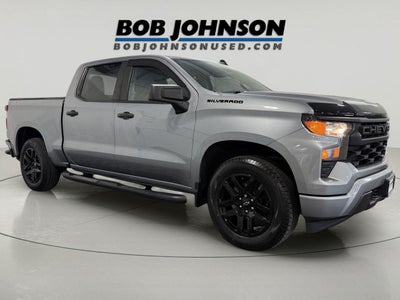 2023 Chevrolet Silverado 1500 4WD Crew Cab Short Bed Custom