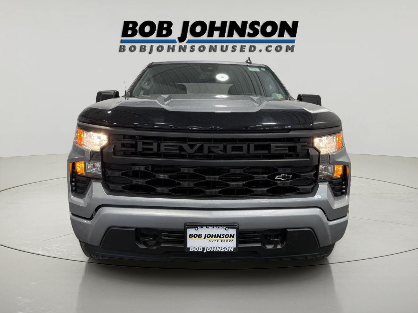 2023 Chevrolet Silverado 1500 4WD Crew Cab Short Bed Custom