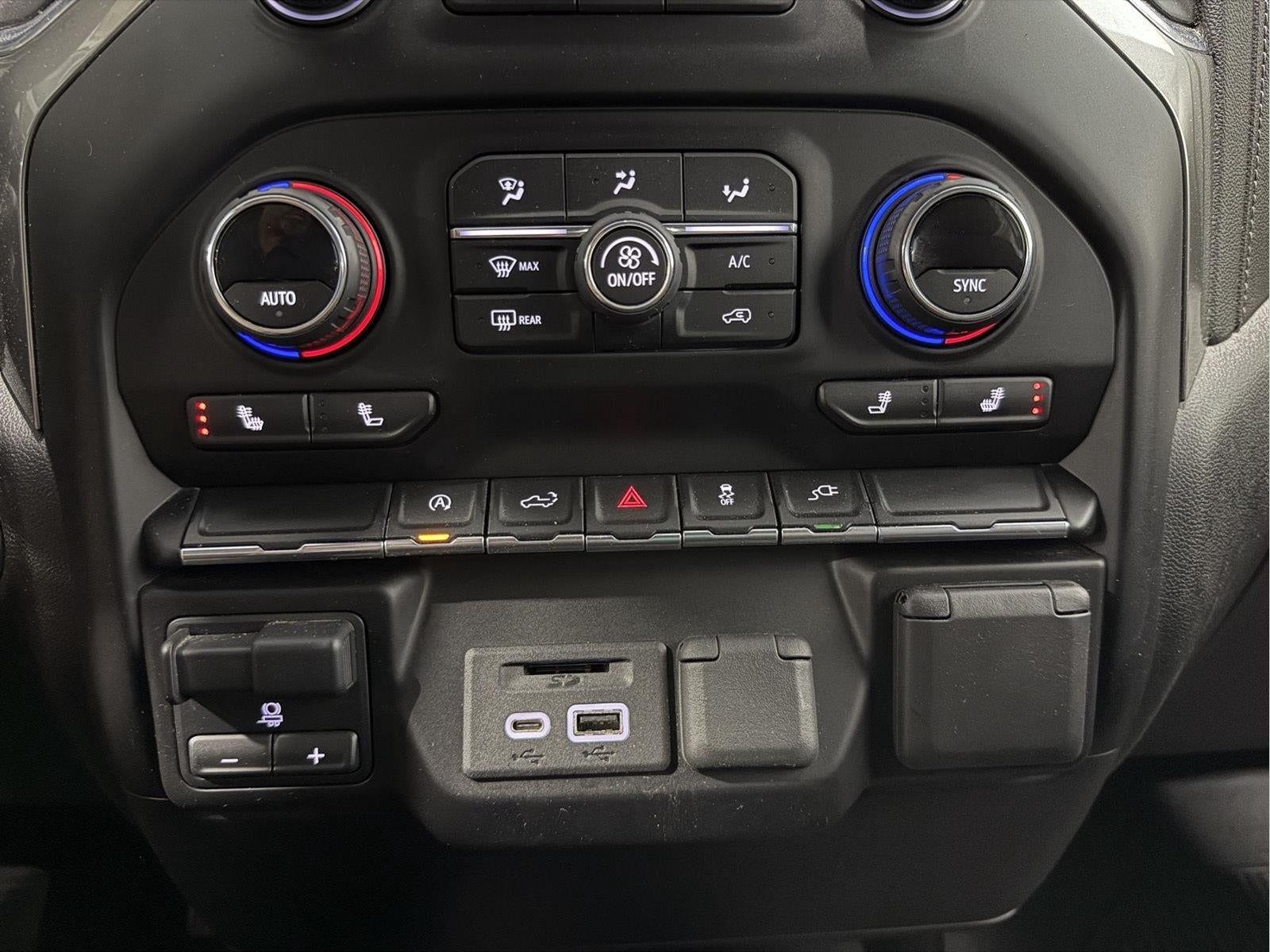 2021 Chevrolet Silverado 1500 4WD Crew Cab Short Bed LT