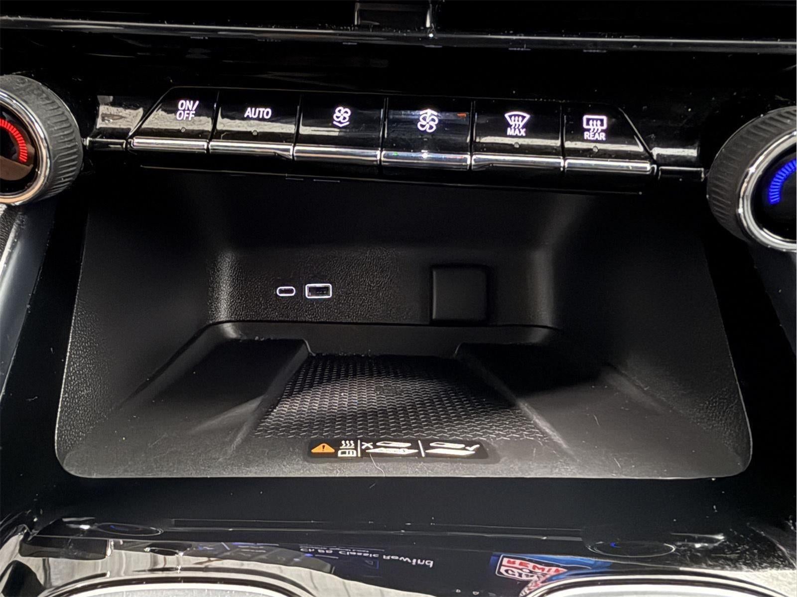 2025 Chevrolet Traverse AWD Z71
