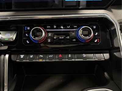2024 GMC Sierra 2500HD 4WD Crew Cab Standard Bed Denali