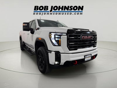 2025 GMC Sierra 2500HD 4WD Crew Cab Standard Bed AT4