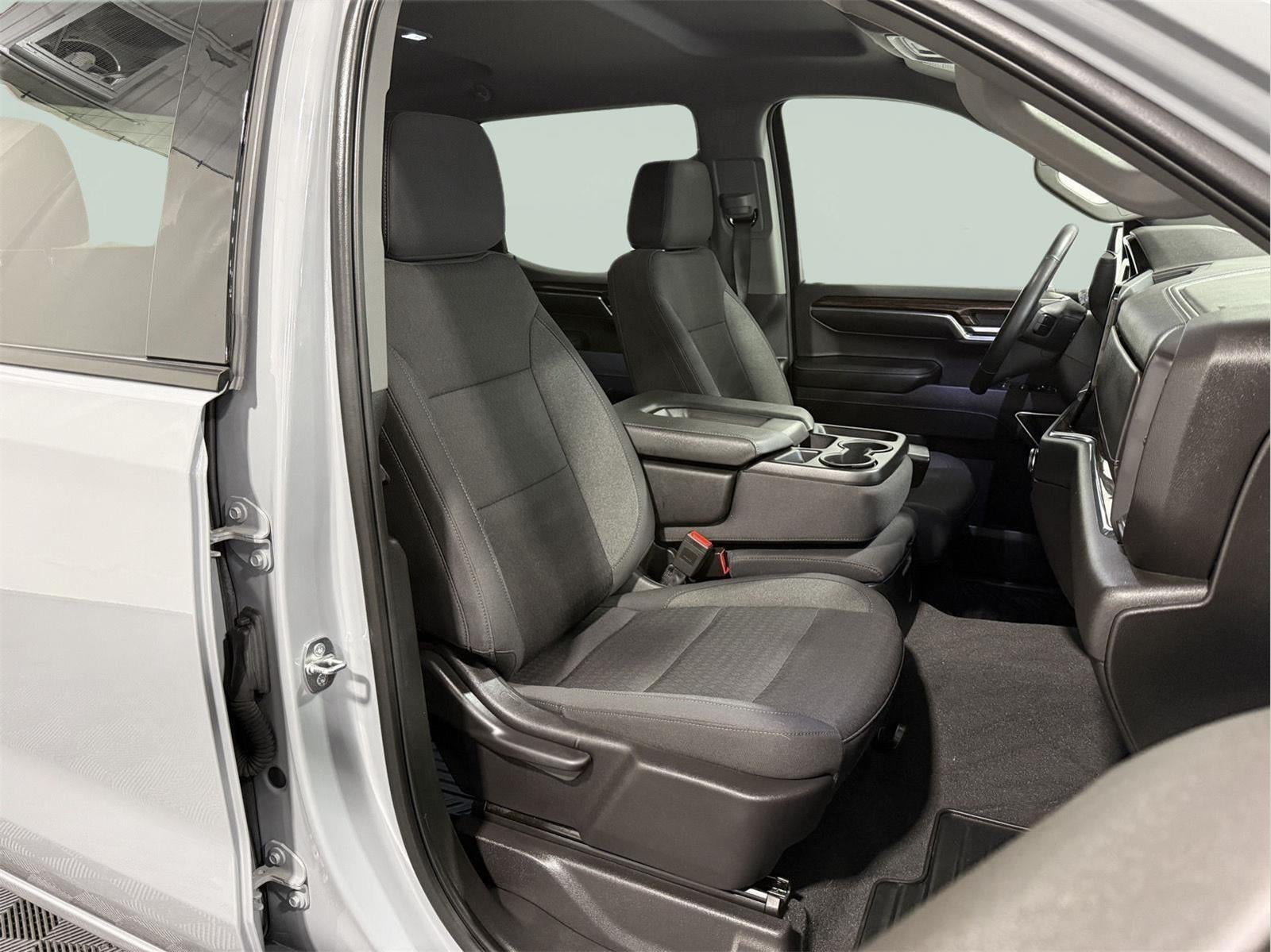 2024 GMC Sierra 1500 4WD Crew Cab Short Box Elevation with 3VL