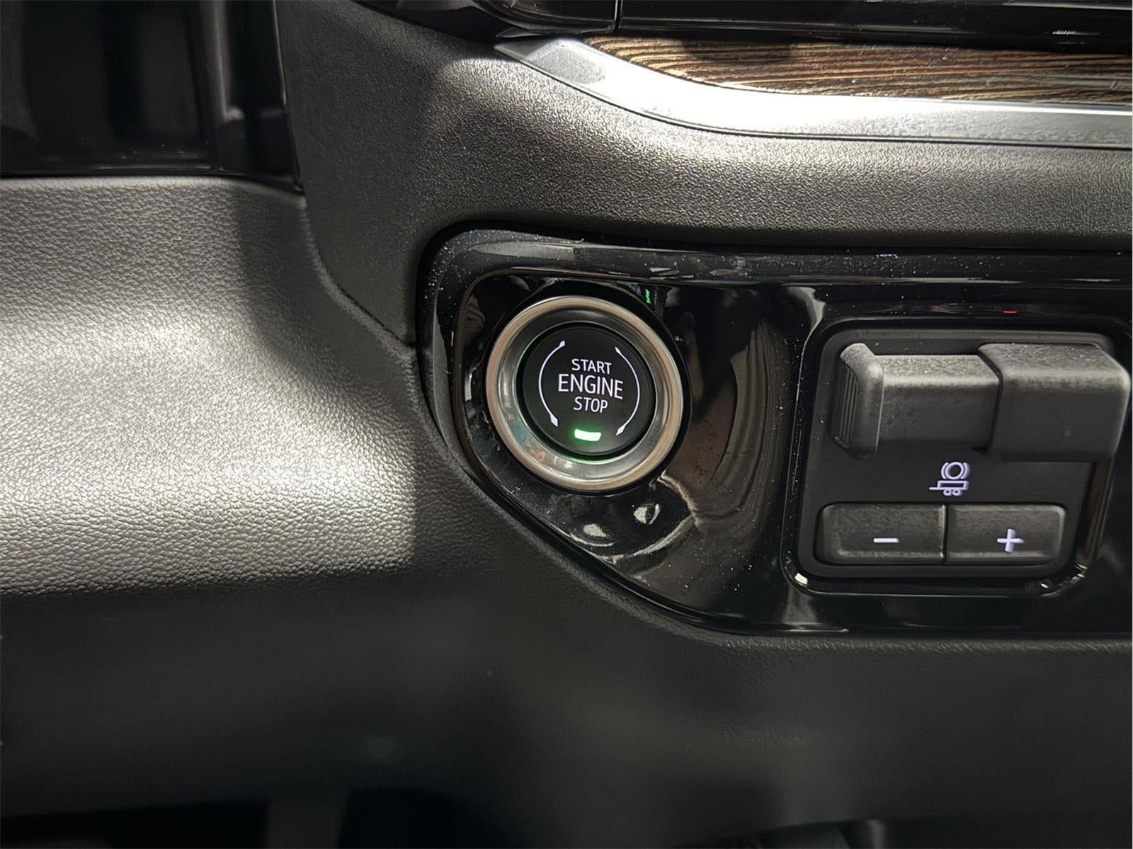2025 GMC Sierra 1500 Crew Cab, Short Bed, Elevation, 4WD