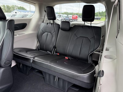 2023 Chrysler Pacifica Hybrid Limited