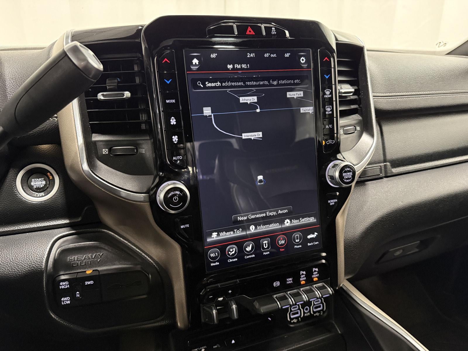2019 RAM 2500 Laramie Crew Cab 4x4 6'4' Box