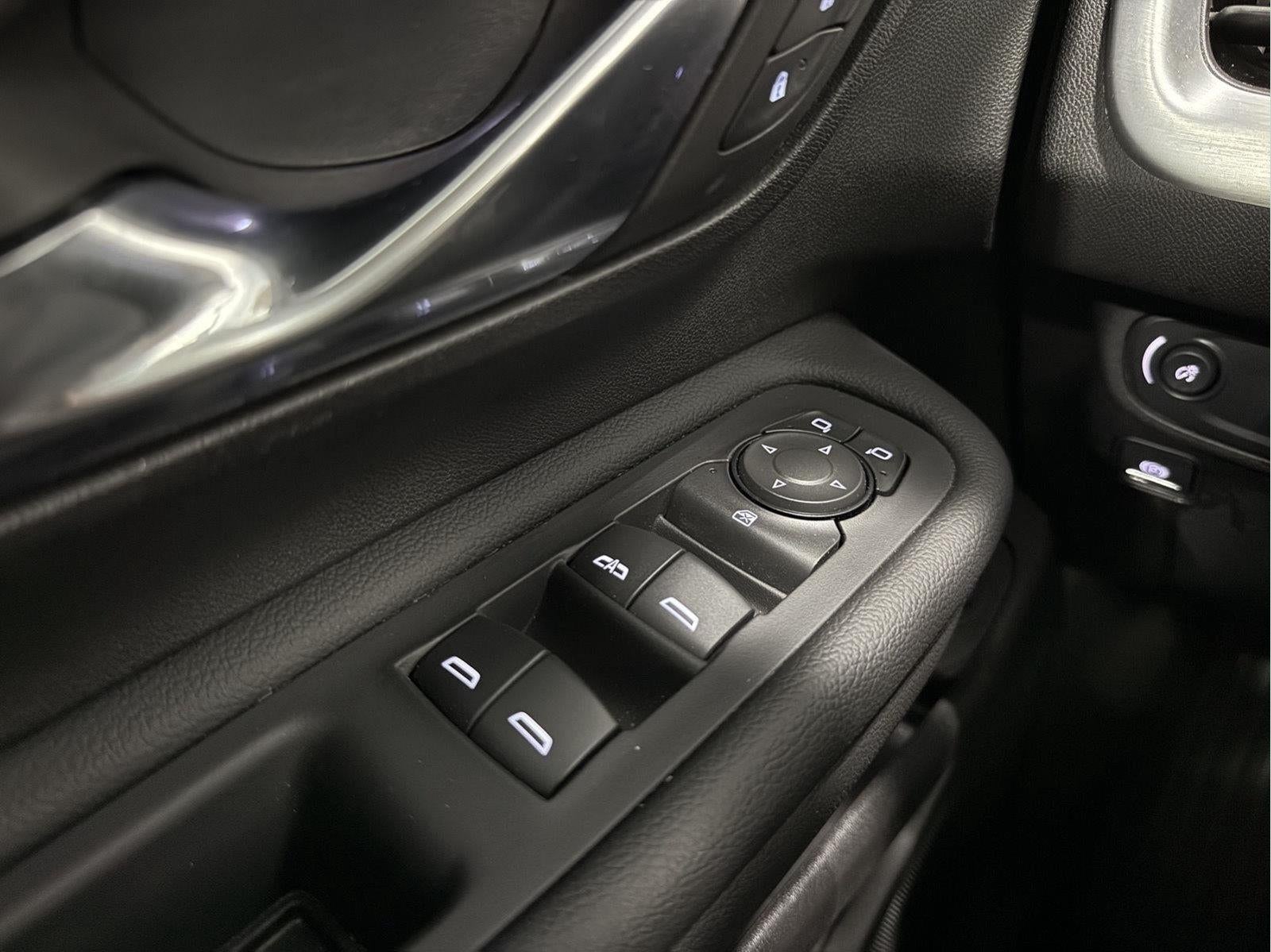 2024 GMC Terrain AWD SLT