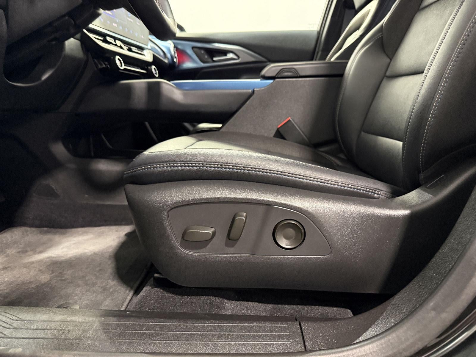 2024 Chevrolet Equinox EV LT