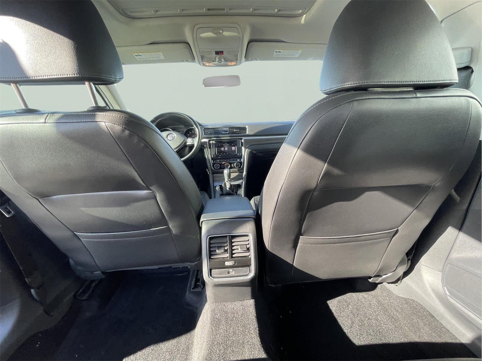 2018 Volkswagen Passat 2.0T SE