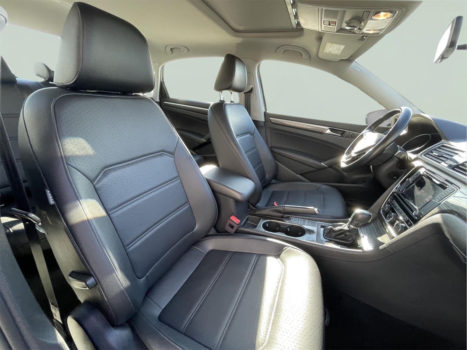 2018 Volkswagen Passat 2.0T SE