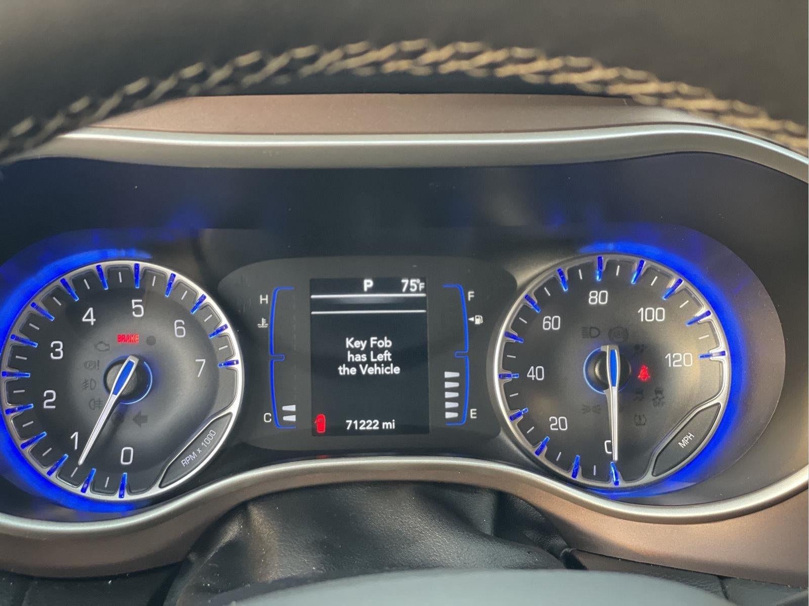 2023 Chrysler Voyager LX