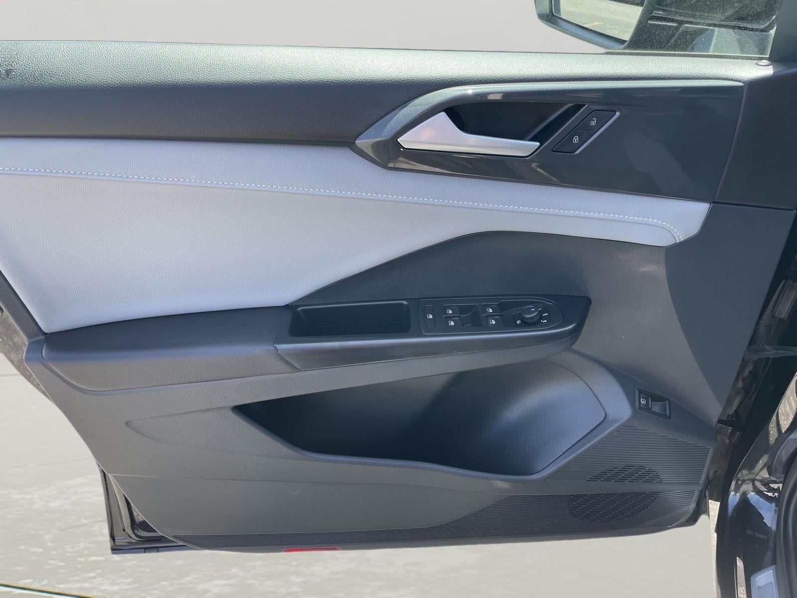 2023 Volkswagen Taos SEL