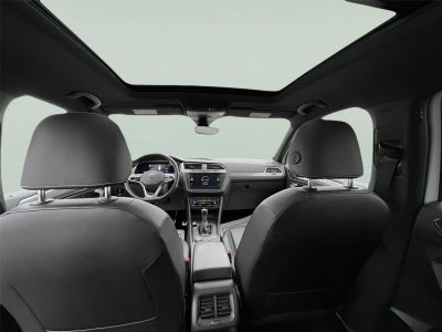 2022 Volkswagen Tiguan SE R-Line Black