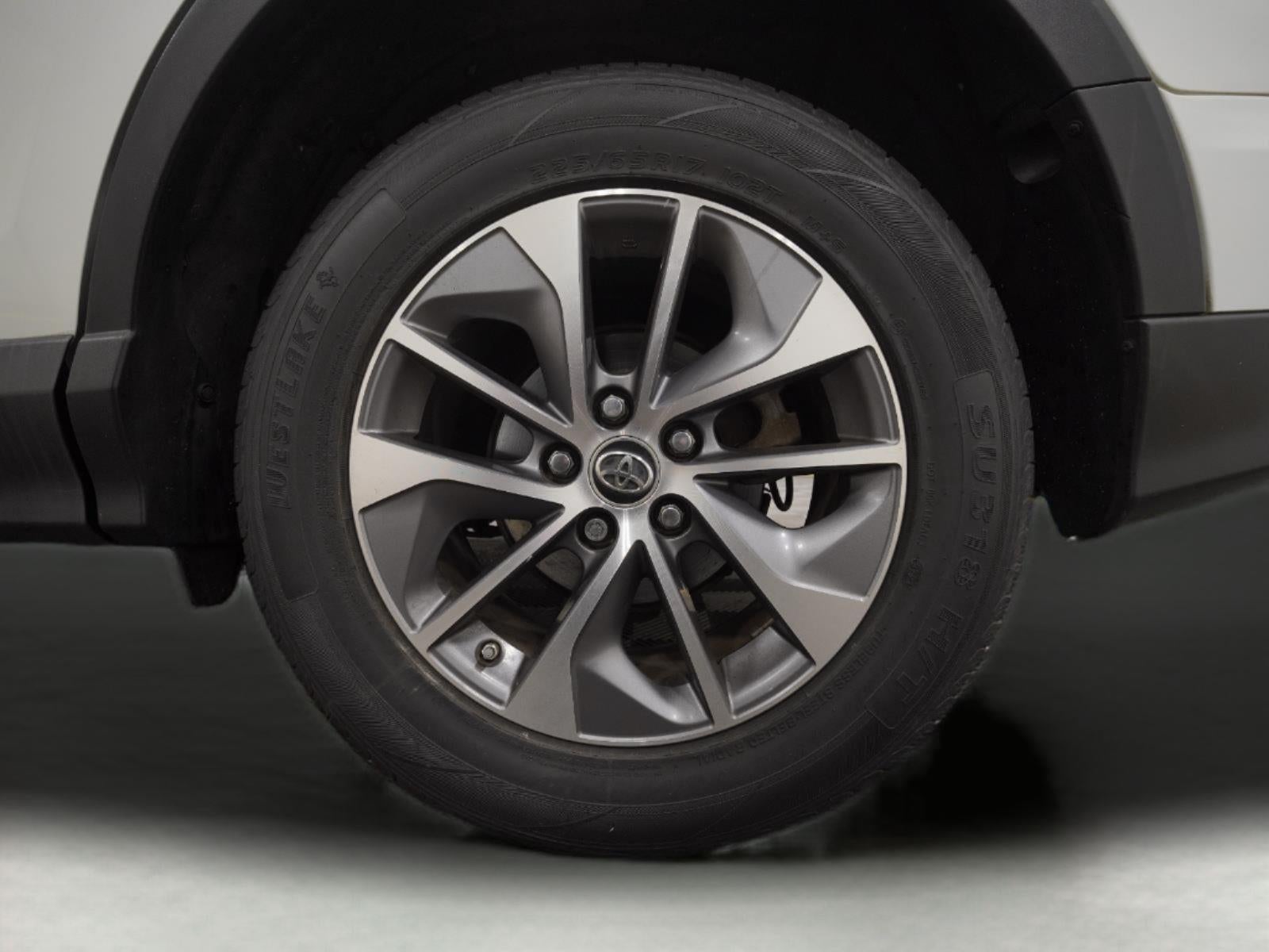 2017 Toyota RAV4 Hybrid XLE