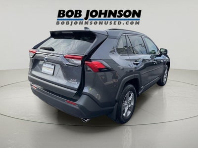 2022 Toyota RAV4 Hybrid XLE